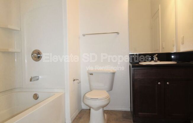 3 beds, 2 baths, 1,747 sqft, $3,595, Unit 301