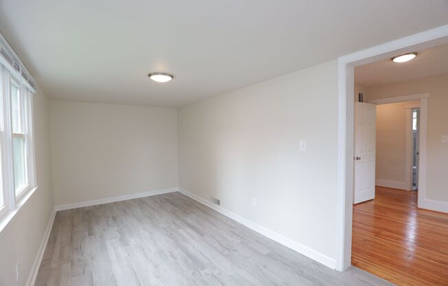 3 beds, 1 bath, $1,600