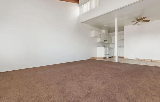 2 beds, 1 bath, 820 sqft, $1,200, Unit 2-70