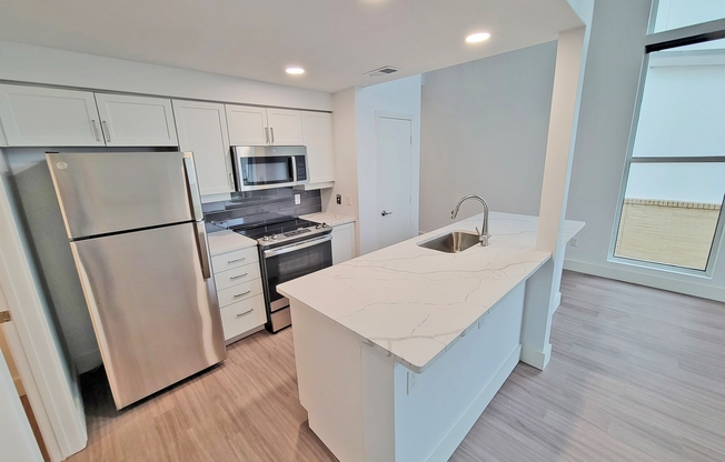 2 beds, 2.5 baths, 1,416 sqft, $3,550