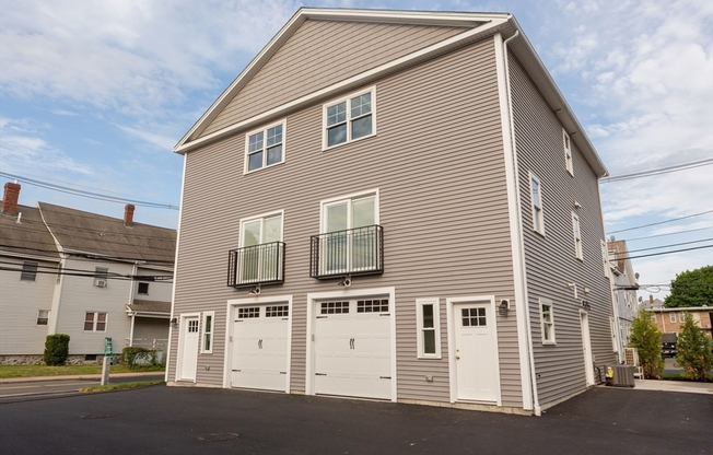 63 BACON ST