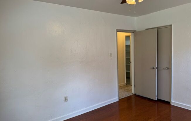 3 beds, 1 bath, $1,675, Unit 102A