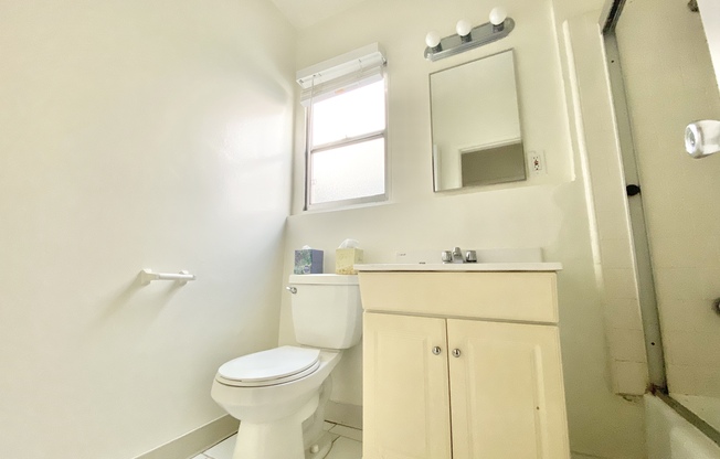 Studio, 1 bath, $1,895