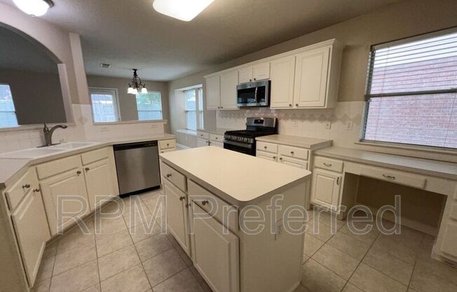 2407 DANESWOOD CT