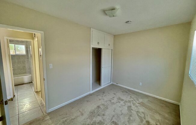 2 beds, 1 bath, 1,100 sqft, $2,595