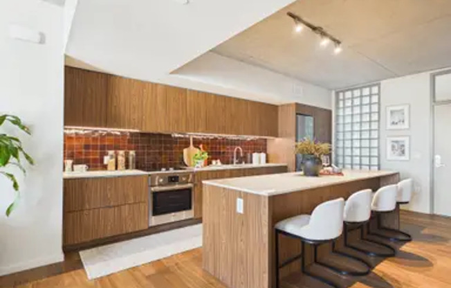 1 bed, 1 bath, 668 sqft, $3,195, Unit 505