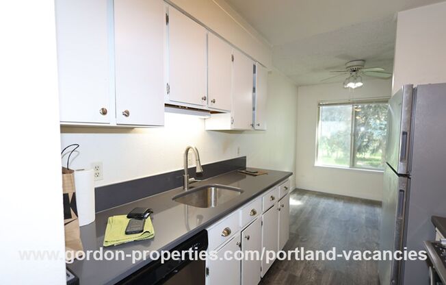 2 beds, 1 bath, $1,495