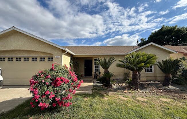 Cozy 3 bedroom home for rent with Solar panels!