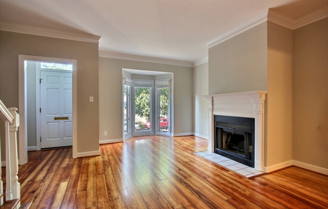 2 beds, 2.5 baths, 1,400 sqft, $2,650, Unit 409 A East Gaston Street
