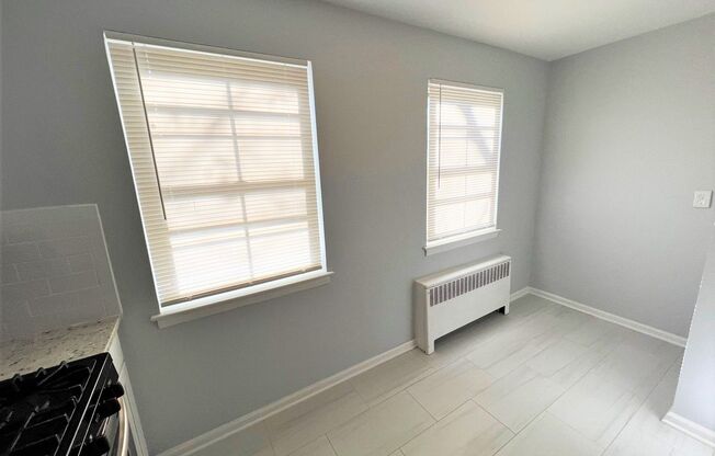 2 beds, 1 bath, 825 sqft, $2,500, Unit S081A