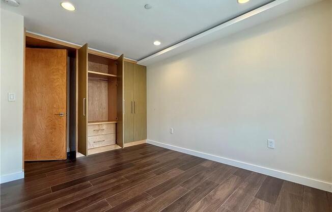 143 BAY 31 ST