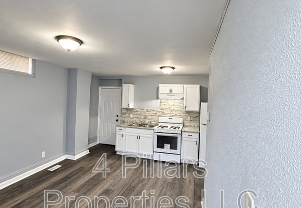 3904 DEODAR ST