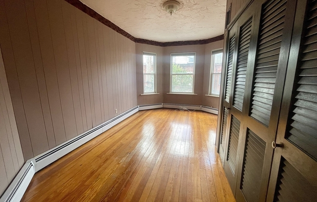 136 SARATOGA ST