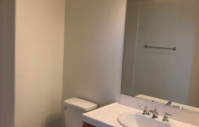 2 beds, 2.5 baths, 1,296 sqft, $3,200, Unit 8714-207