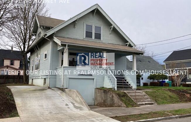 3717 NE RODNEY AVE