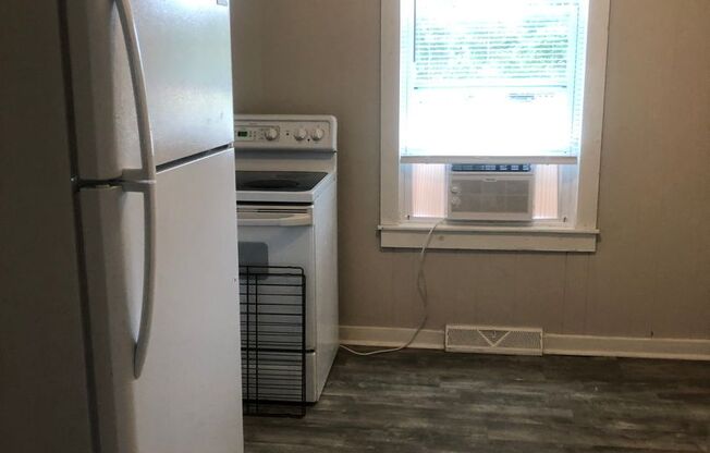 **Holiday Move-in Special**$500 off the first full month's rent!