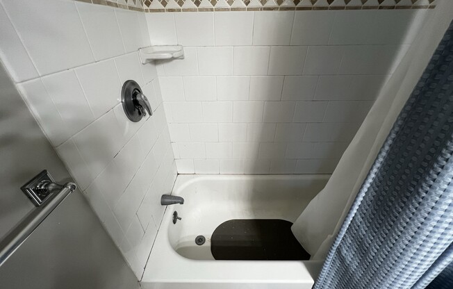 2 beds, 1.5 baths, 960 sqft, $3,600, Unit 3