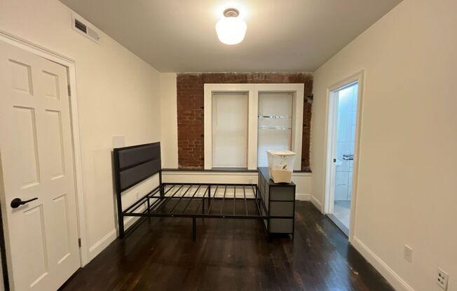 3 beds, 2 baths, 736 sqft, $2,895, Unit 2