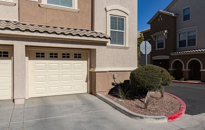 2 beds, 2 baths, $1,750