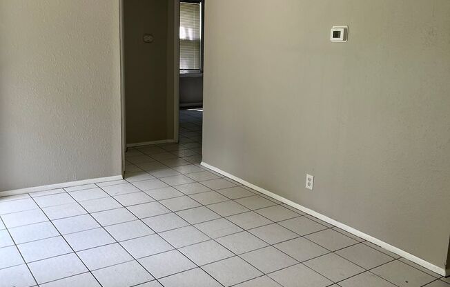 3 Bedroom 1 Bath All Electric Home For Rent!!!