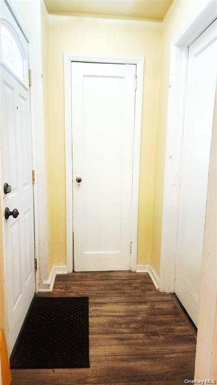 2 beds, 1 bath, 2,332 sqft, $3,000