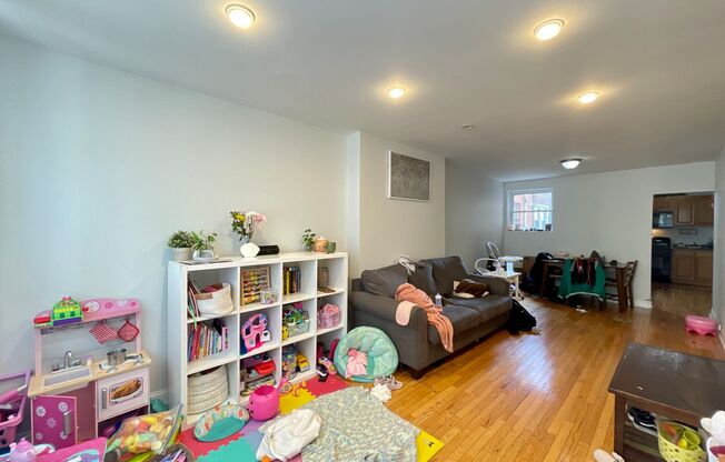 1436 S Broad