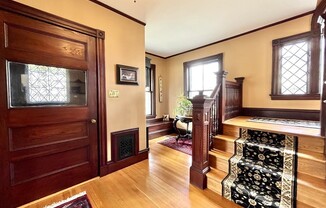 4 beds, 2.5 baths, 2,453 sqft, $5,600