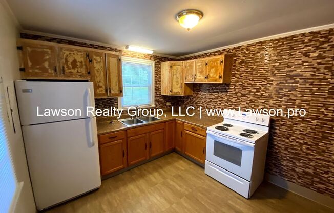 2 beds, 1 bath, $1,095