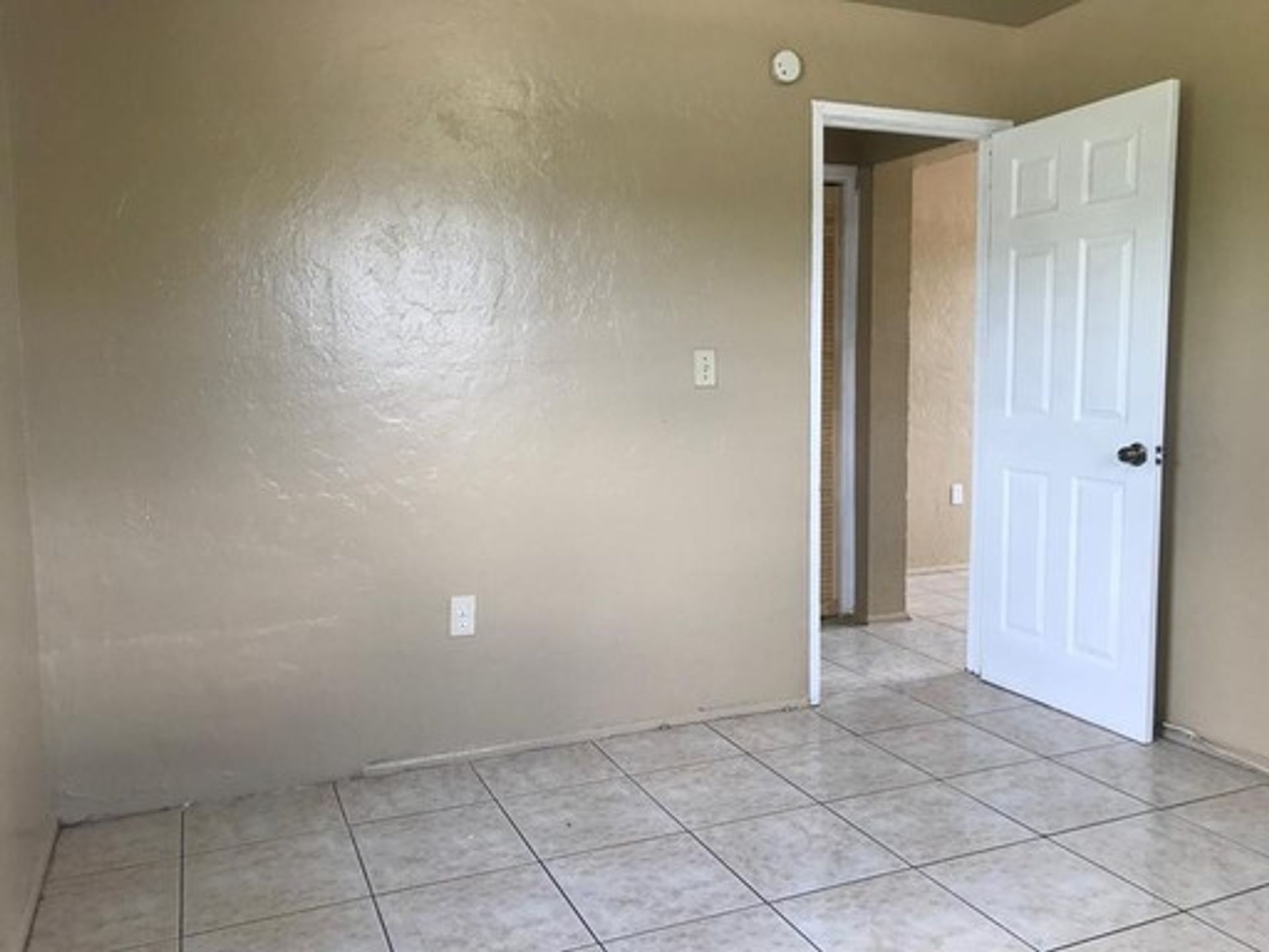 NEW Kitchen & Bath - 2BR/1BA Gated Community