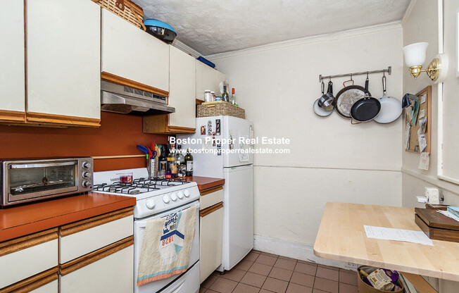 94 W CEDAR ST