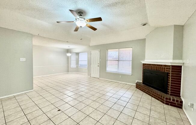 Gorgeous 3-Bedroom with a Large Storage Shed