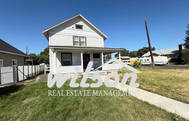 302 S 8th Ave