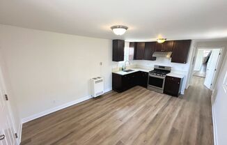 Highly updated and private Cottage. No shared walls!