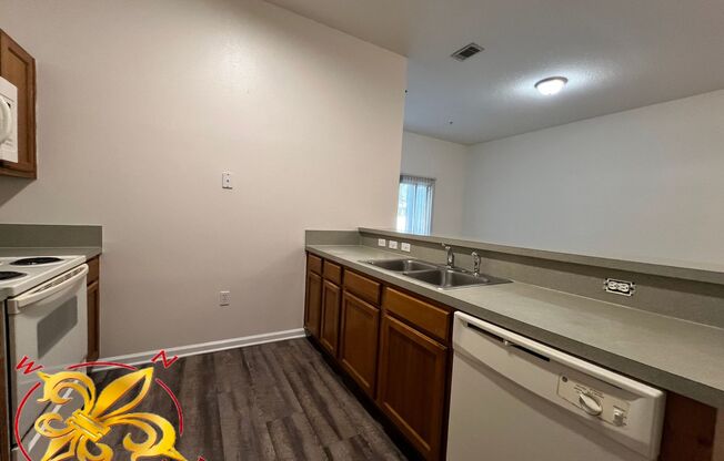 2 beds, 2 baths, $1,350