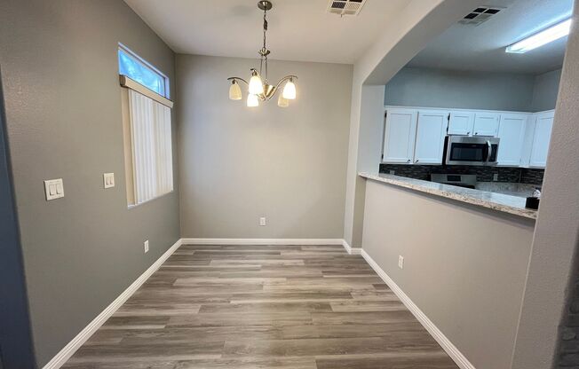 3 Bedroom 2.5 Bathroom Townhouse near Summerlin!