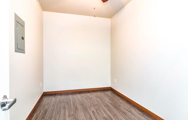 1 bed, 1 bath, 782 sqft, $1,150, Unit B214