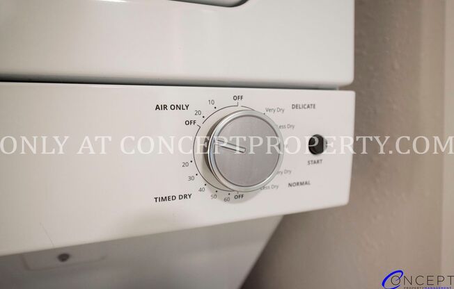 2 beds, 1 bath, 894 sqft, $1,599, Unit 23