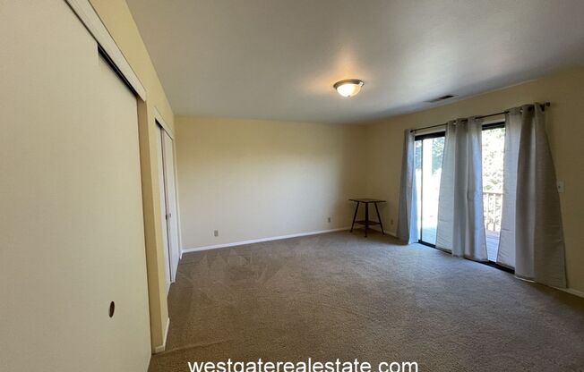 2 beds, 1 bath, $2,400