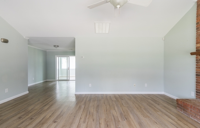 578 TRYON PL