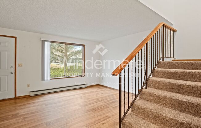 2 beds, 1.5 baths, $1,495, Unit 2706