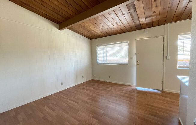 862 West Ave