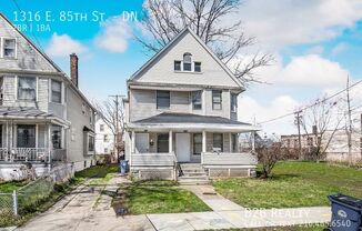 1316 E 85 ST
