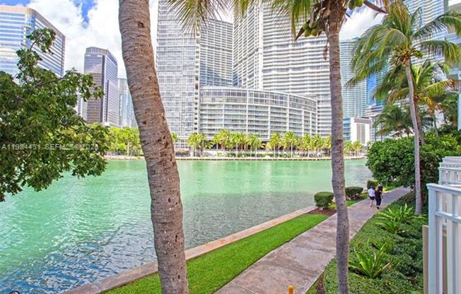 1 bed, 2 baths, 878 sqft, $3,500, Unit 801 Brickell Key Blvd # 907