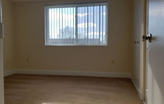 2 beds, 1.5 baths, 1,050 sqft, $1,900, Unit 3351 #302