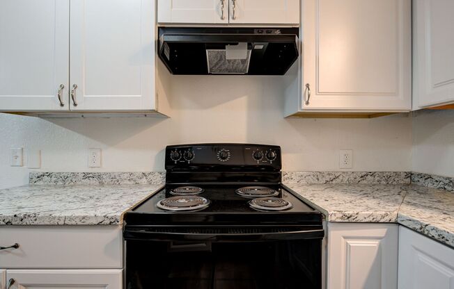 2 beds, 2 baths, 1,050 sqft, $899