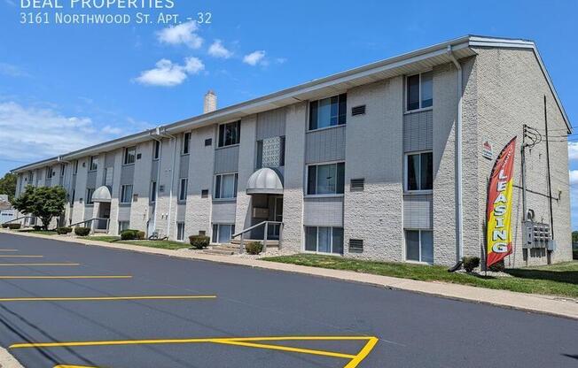 3161 Northwood St. Apt.