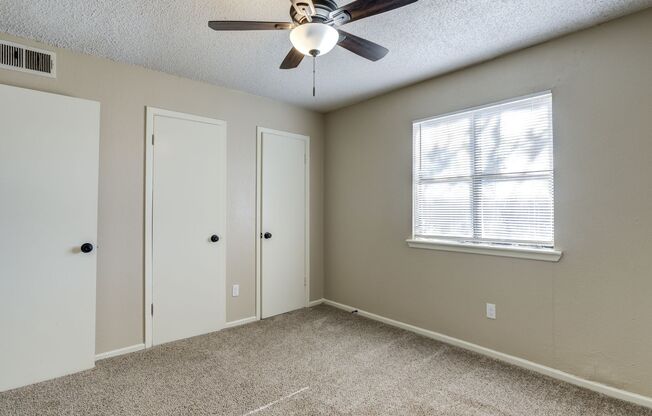 1 bed, 1 bath, 700 sqft, $675