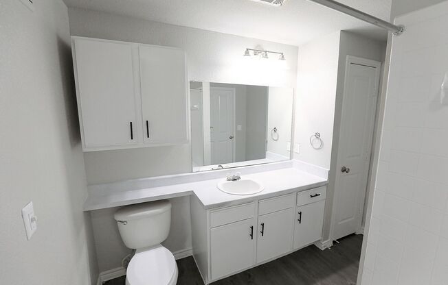 2 beds, 2 baths, 950 sqft, $1,236
