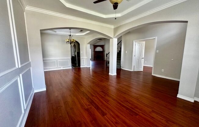 5 Bedroom 4 Bath Community Pool