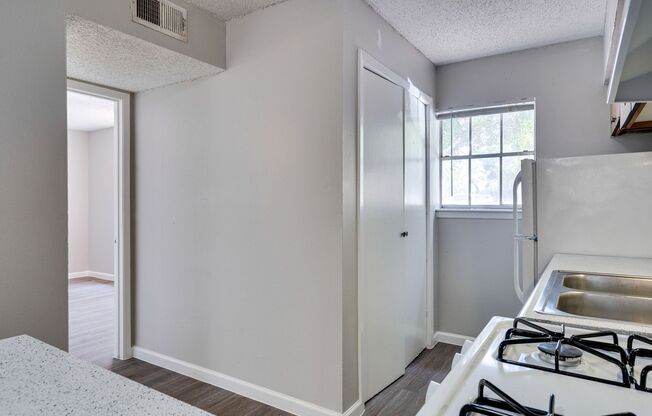 2 beds, 2 baths, 825 sqft, $1,200, Unit K738 - 311 - 208